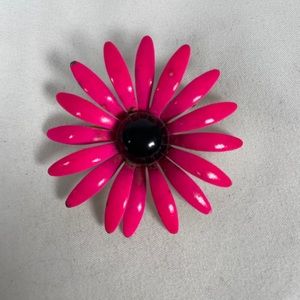 Hot Pink Daisy Brooch Pin